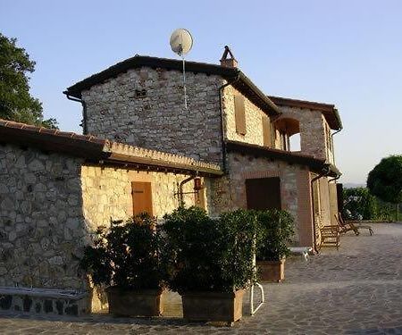 B&B Casale Roshlee 구알도카타네오 외부 사진