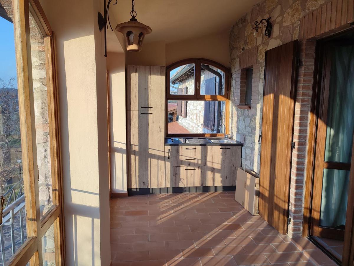 B&B Casale Roshlee 구알도카타네오 외부 사진