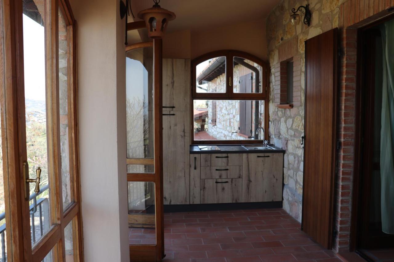 B&B Casale Roshlee 구알도카타네오 외부 사진