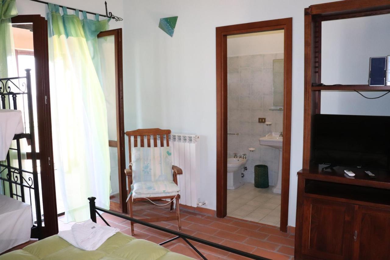 B&B Casale Roshlee 구알도카타네오 외부 사진