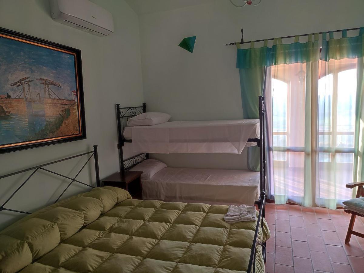 B&B Casale Roshlee 구알도카타네오 외부 사진